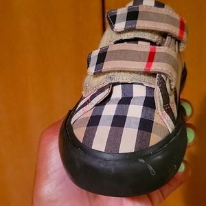 Burberry shoe